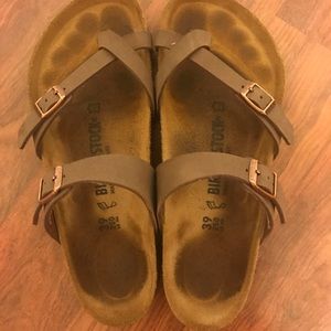 Mayari Birkenstocks in Mocha